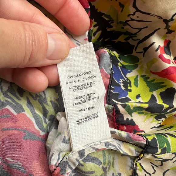 Colorful Floral Women's Top - Picture 6 of 7